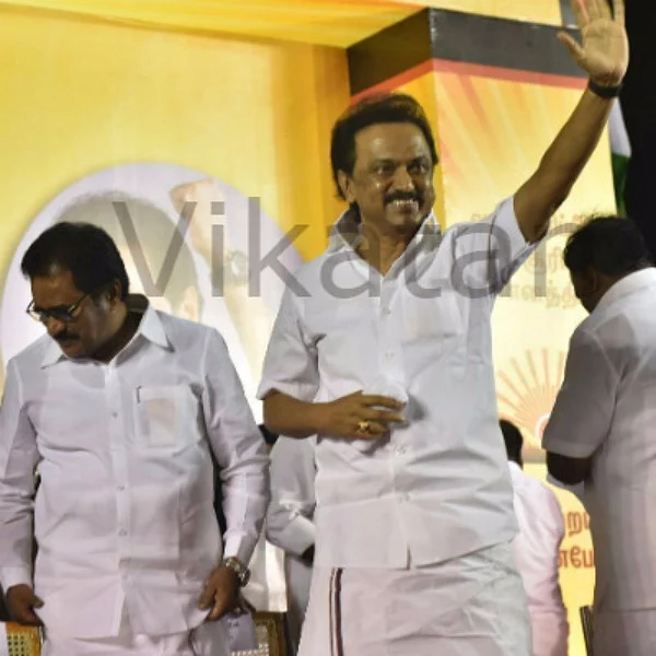 'ஜெயலலிதாவுக்கு துரோகம்செய்தவர் டி.டி.வி. தினகரன்' : ஸ்டாலின் அதிரடி!
