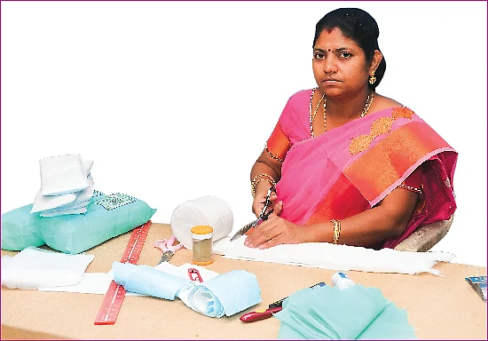 நீங்களும் செய்யலாம்: ஹெர்பல் நாப்கின் தயாரிப்பு