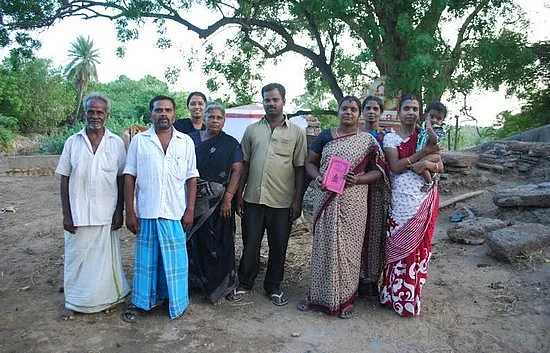 மரத்துக்கும் மரத்துக்கும் கல்யாணம்!