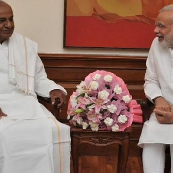 ''தேவகவுடாவுடன் பி.ஜே.பி ரகசிய உறவா?" மோடி பாராட்டியதன் பின்னணி என்ன?