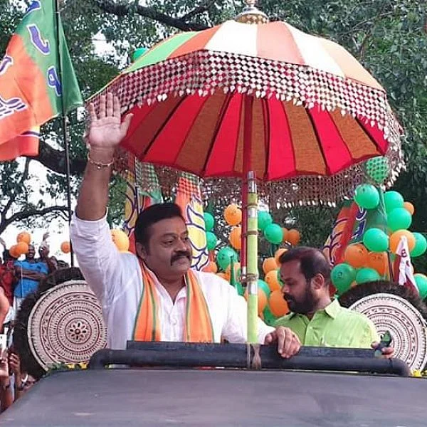 `சாப்பிட கொஞ்சம் சோறு கிடைக்குமா'! - பிரசாரத்தின்போது நெகிழவைத்த சுரேஷ்கோபி