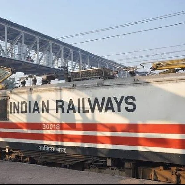 100 கிராம் தயிர் 972 ரூபாய்; ரயில்வே கேன்டீன் கொள்முதல் ஆச்சர்யம் ....!