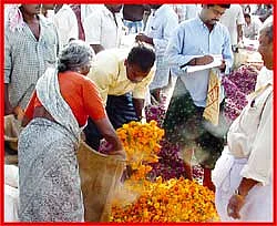கரன்சியில் கேரள வாசம்!