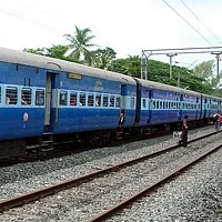 ரயில் தண்டவாளம்