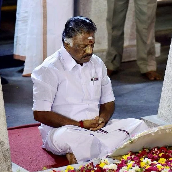 Hurdles in Merging O Panneerselvam and Edapadi Palanisami factions!