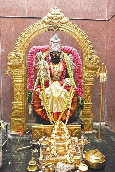வினைதீர்க்கும் வெக்காளி... அம்மனுக்கு பிரார்த்தனை சீட்டு!