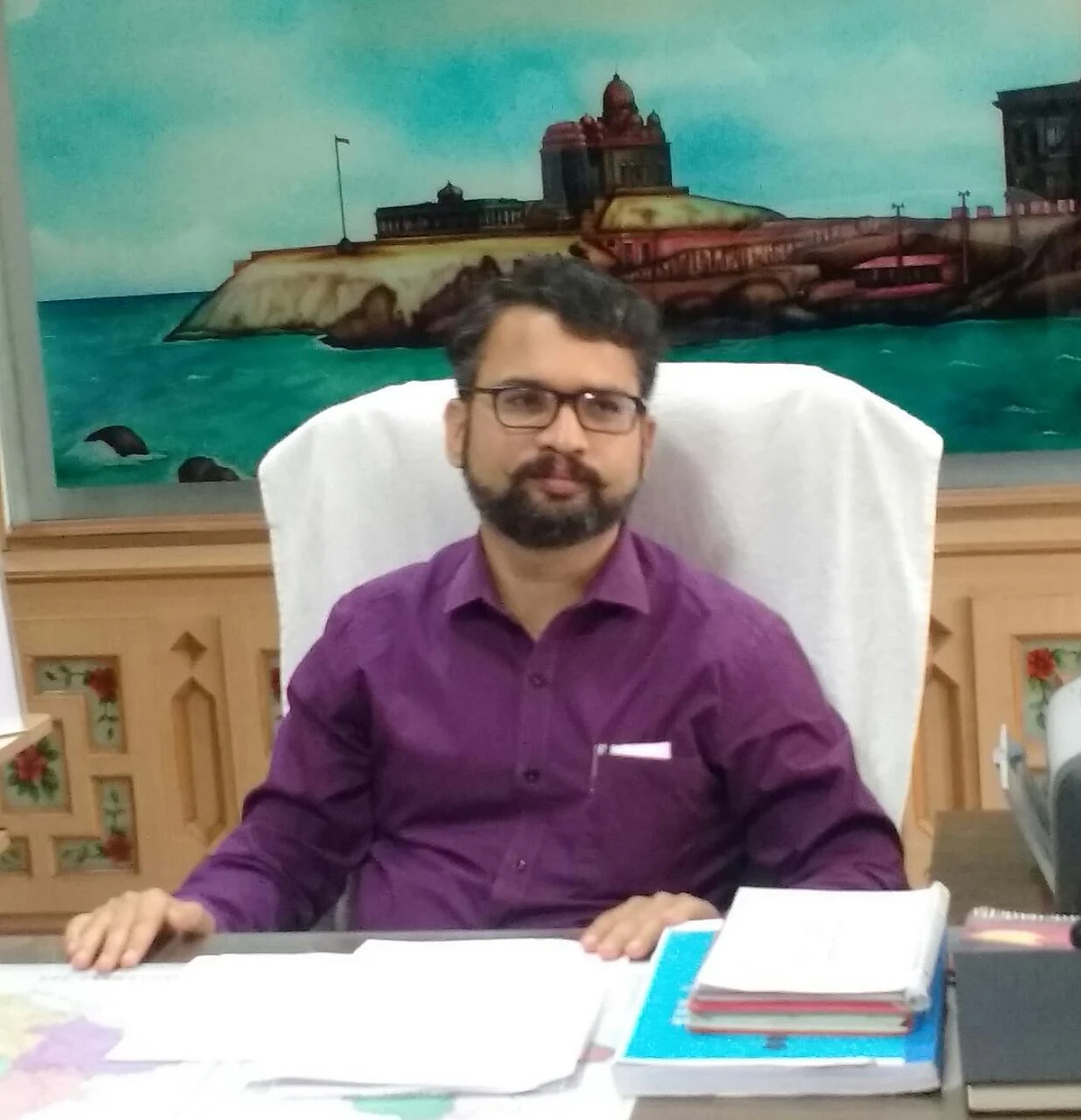 `கல்வியில் மிகுந்த மக்கள் வாக்களிப்பதில் குறைவாக இருக்கிறாங்களே!'- குமரி கலெக்டர் வேதனை