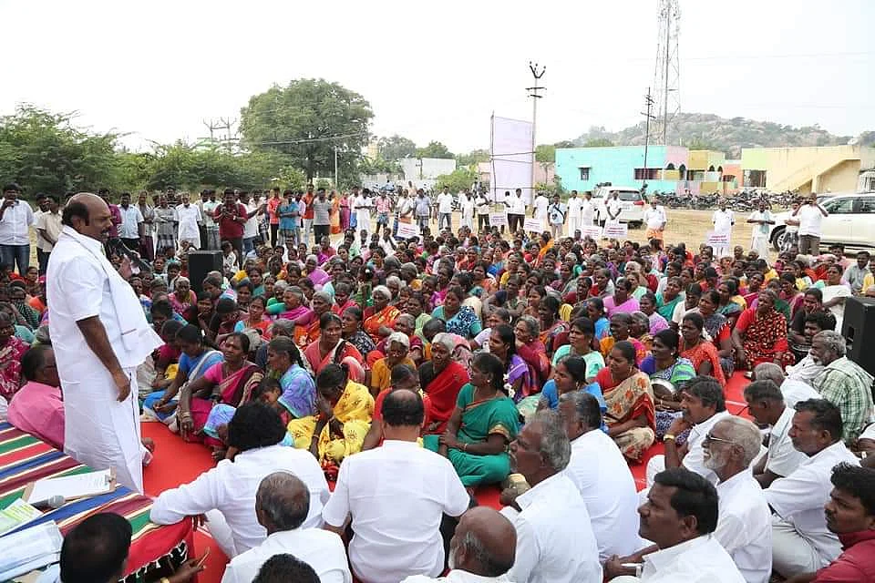 `ரொம்பவே பிரமாண்டம்தான்; அதிகமாக பரப்பிட்டாங்களே?’- அதிர்ச்சியில் எ.வ.வேலு