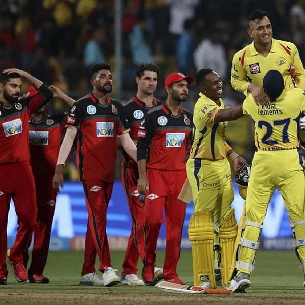 ஜெயித்தது தோனி... ஜெயிக்க வைத்தது கோலி... ஜஸ்ட் கோலி திங்ஸ்! #RCBvCSK #MatchAnalysis