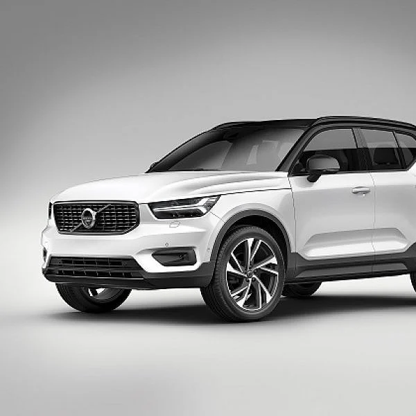 வால்வோ XC40... தானாகவே ஓடும் வசதியுடன் வரும் முதல் கார்!