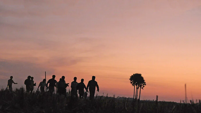 மைல்ஸ் டு கோ - 19