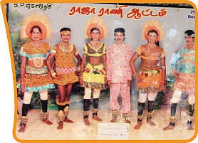 சோகத்தைச் சொல்லி சொல்லியழும் கலைஞர்கள்!