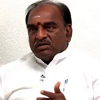 விஜயகாந்திடம் இருந்து 'நோ' சிக்னல்: பொன்.ராதாகிருஷ்ணன்!