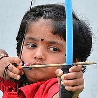 வந்துட்டாயா லேடி அர்ஜுனன்... ஷிவானியால் இந்தியாவுக்கு ஒலிம்பிக் தங்கம் நிச்சயம்!