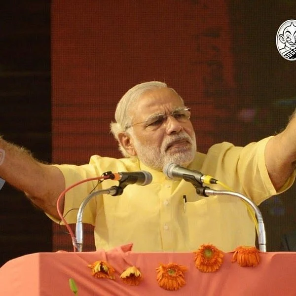 மோடியுடன் ஜோடிபோடப்போவது டி.டி.வி.தினகரனா, எடப்பாடியா?