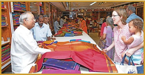 "நல்லி கடையில் வாங்கின புடைவையா?" - கேட்டார் இந்திராகாந்தி
