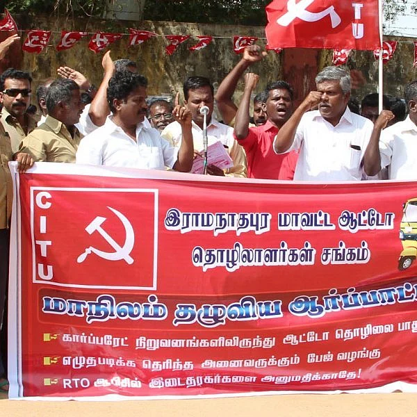 ஓலா, ஊபருக்கு எதிராகப் பொங்கிய ஆட்டோ தொழிலாளர்கள் சங்கம்!