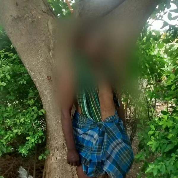 காவல்நிலைய எல்லை பிரச்னை: கோவையில் 7 மணி நேரம் மரத்தில் தொங்கிய சடலம்..!