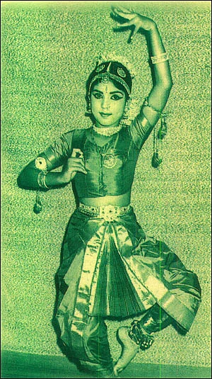 அவள் கிளாஸிக்ஸ்: "ஆண்மை... பெண்ணுக்கு அழகு!" - எனக்குள் நான் - ஸ்ரீப்ரியா