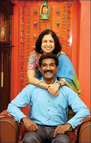 “இணைந்து வாழ்கிறோம்... இணையராக வாழ்கிறோம்!”