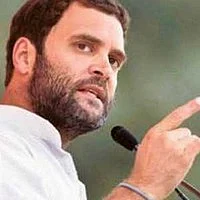 நாடாளுமன்ற தேர்தல்: ராகுல் முன்னிலை, கெஜ்ரிவால் பின்னடைவு!