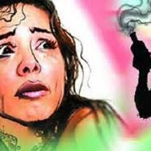 `என்னிடம் ஏன் பேச மறுக்கிறாய்!'- பெண் முகத்தில் ஆசிட் வீசிய சேலம் வாலிபர்