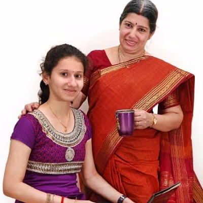 பெண்கள் டீன் ஏஜ் பருவத்தைச் சிக்கலின்றி கடக்க... அவசியம் செய்ய வேண்டியவை!