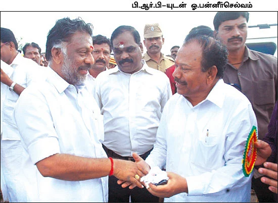 மிஸ்டர் கழுகு: பி.ஆர்.பி. நட்பு... ஓ.பி.எஸ். நடுக்கம்!