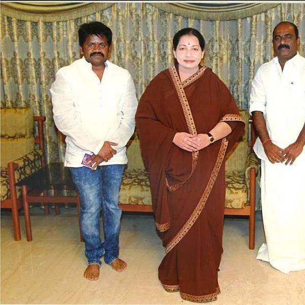 `ஜே.கே.ரித்தீஷின் ஆசை நிறைவேறாமல் போயிடுச்சே!'- கண்கலங்கியபடி நினைவலைகளைப் பகிரும் நடிகர்