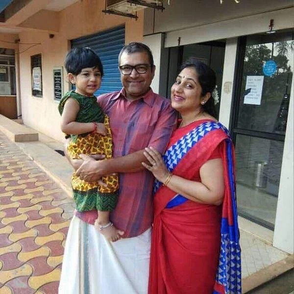 ``அம்மா ரோல்ல நடிக்கிறதுல எந்த வருத்தமும் இல்ல!” - `மெட்டி ஒலி' காயத்ரி