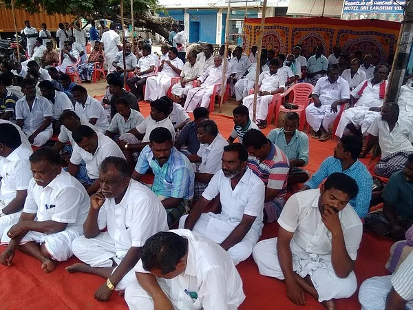 ராமேஸ்வரம் மீனவர்கள் உண்ணாவிரத போராட்டம்