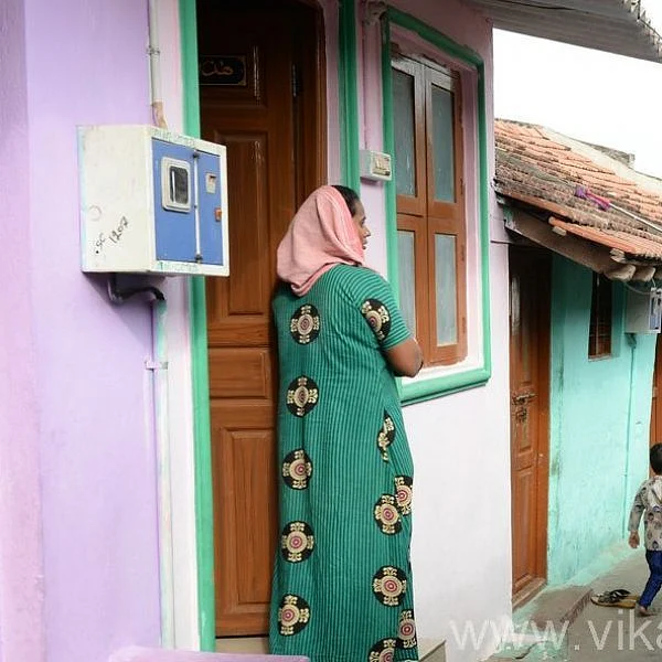 “வெளியில சொல்றதுக்கே வெட்கமா இருக்கு” - குமுறும் கோவை கோட்டை மேடு பெண்கள்!
