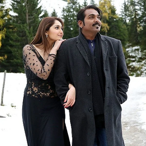 ஒரே நாளில் வெளியாகும் சாயீஷாவின் இரண்டு படங்கள் !
