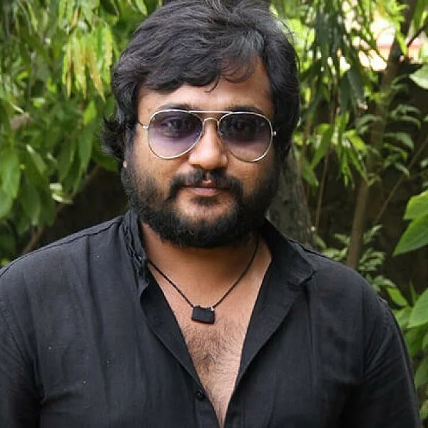 " 'மரண மாஸ்' ரஜினி, 'ஹல்க்' வில்லன்.." - பாபி சிம்ஹா ஷேரிங்ஸ்