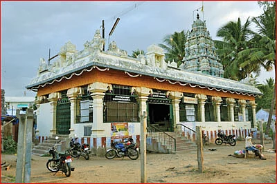 குங்கும அர்ச்சனை செய்தால் மாங்கல்ய பலம் பெருகும்!