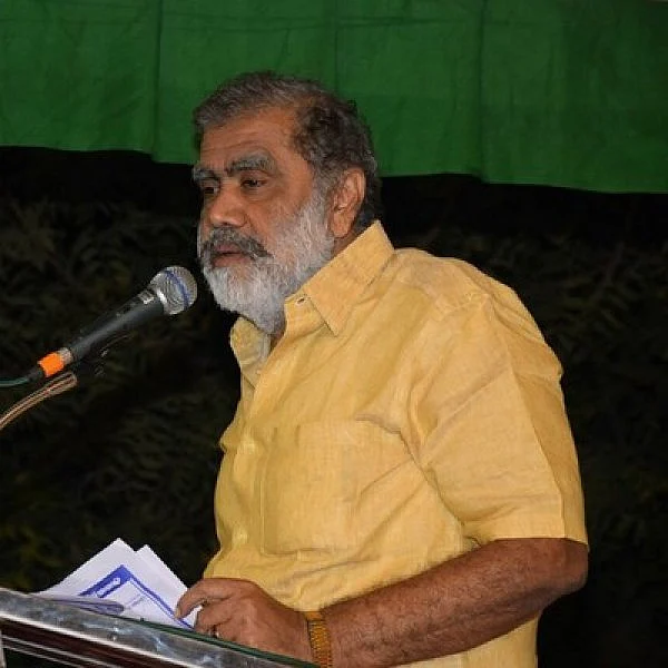 `முதலமைச்சர் போர்டை மட்டும் மாட்டிக்கொண்டிருக்கிறார் எடப்பாடி பழனிசாமி' - கிண்டலடித்த பெரியசாமி