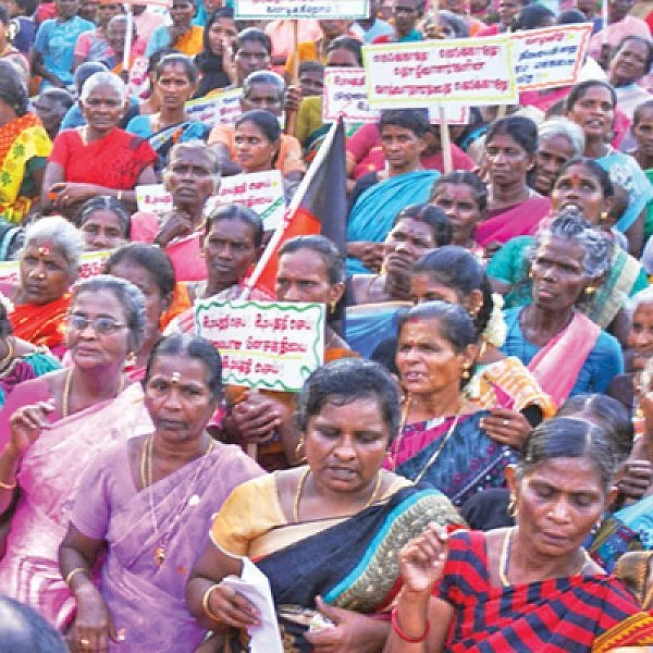 “மூட நினைக்கும் மத்திய அரசு... வேடிக்கை பார்க்கும் தமிழக அரசு!”
