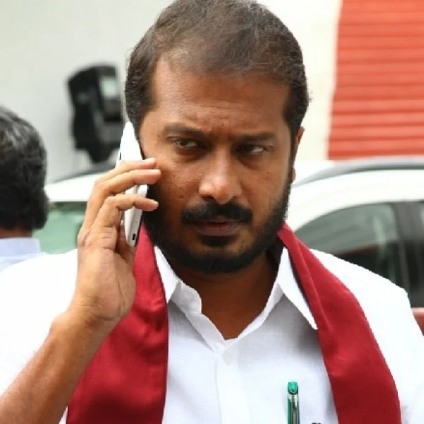 ''10 கோடி ரூபாய் விவகாரத்தைத் திசை திருப்பத்தானே இந்த வெளிநடப்பு?" - என்ன சொல்கிறார் தமீமுன் அன்சாரி