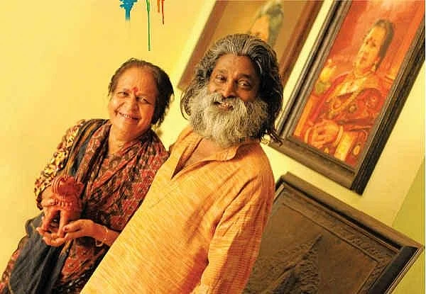 'அவ மனசுல நான்தான் அந்த யானை!’ - தன் காதல் மனைவி குறித்து ஓவியர் வீர சந்தானம் #VikatanRewind