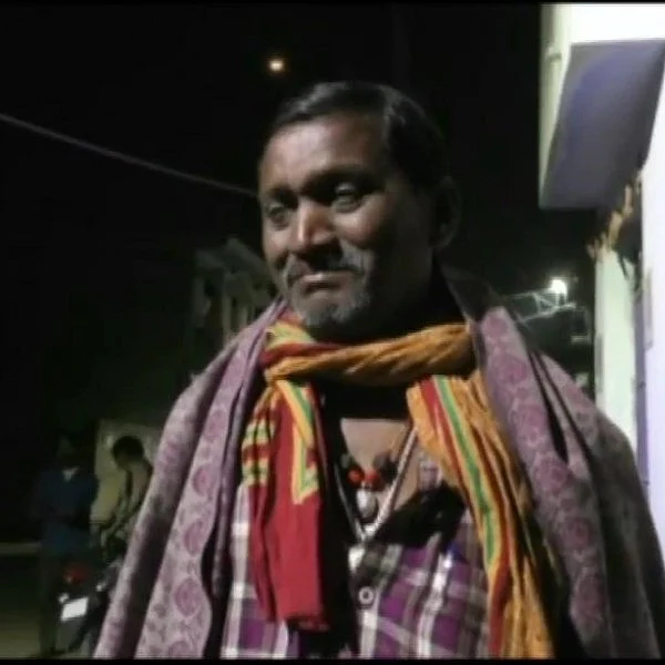 `இன்னொரு மகனையும் ராணுவத்துக்கு அனுப்புவேன்!'- வீரமரணமடைந்தவரின் தந்தை உருக்கம்