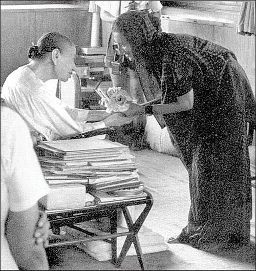 குருவே சரணம்!- ஸ்ரீஅன்னை