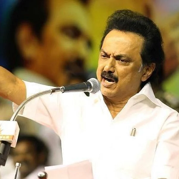 நீர்நிலைகளை ஆக்கிரமித்து கல்வெட்டு?! - சர்ச்சையில் காஞ்சி தி.மு.க.