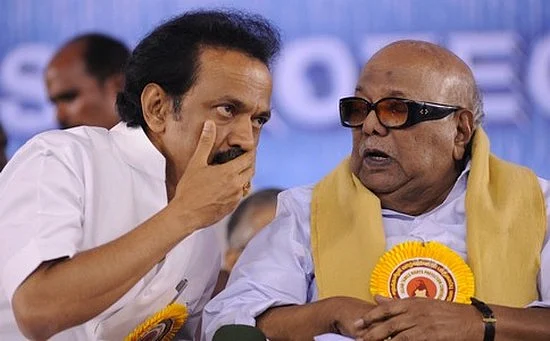 உறுதியாய் நின்ற செல்வி... அசைந்து கொடுத்த அழகிரி... இறங்கி வந்த கருணாநிதி! - கோபாலபுரம் கோபம் தணிந்த பரபர பின்னணி