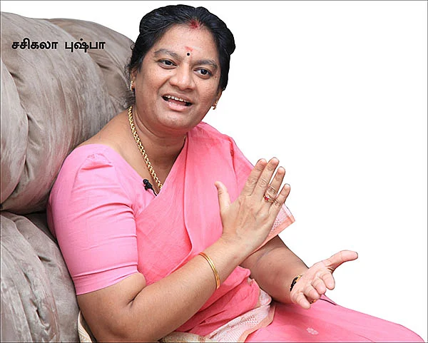 “அம்மாவின் நிழலைப் பார்த்து அஞ்சியவர் நடராஜன்!”