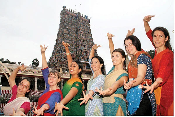 ''பரதம் கற்க பாரதம் வந்தோம்!''