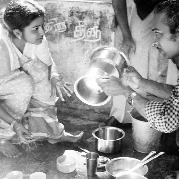 “குழந்தை மாதிரி நடிப்பு சொல்லிக்கொடுப்பார்! - ராதிகா