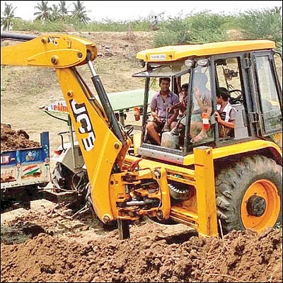 நீங்கள் கேட்டவை: ‘‘ஏரியில் வண்டல் மண் அள்ள என்ன செய்ய வேண்டும்?’’