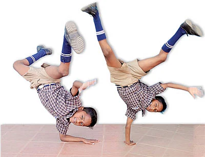 என்ன செய்கிறான் இந்தச் சுட்டி?