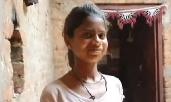 ``வேலையே இல்லாதபோது எங்குபோய் வேலை கேட்க?” - கேள்விகளால் கவனம் ஈர்த்த உ.பி சிறுமி