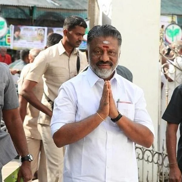 பிரதமர் மோடியுடன் ஓ.பன்னீர்செல்வம் இன்று சந்திப்பு..! இரு அணிகள் இணைப்புக்கு அச்சாரமா?